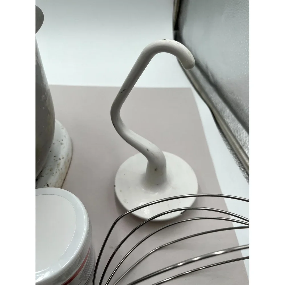 Vintage KitchenAid Hobart K5-A Electric Standalone Mixer 5qt‎ White 300W